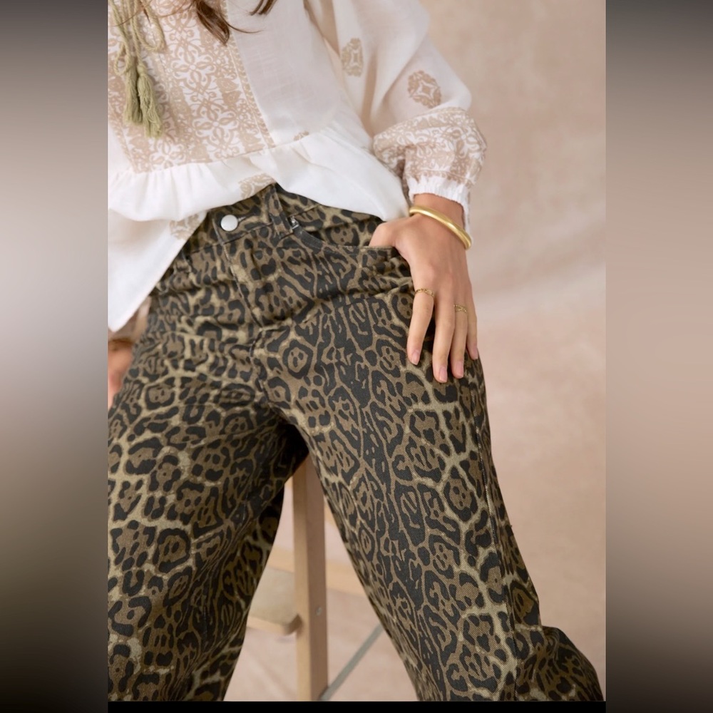 ✨RESTOCKED✨FROM PARIS FRANCE FABULOUS LEOPARD PRINT PANTS - Picture 6 of 6